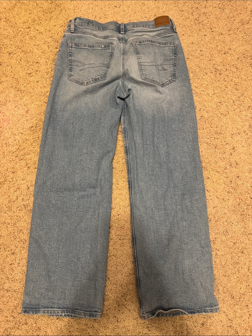 American Eagle Outfitters Light Wash Jeans - women’s Strigid - Picture 2 of 8
